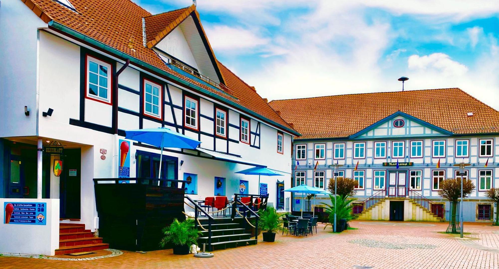 Kleeblatt Residenz Am Rathaus Apartment Sarstedt Exterior photo
